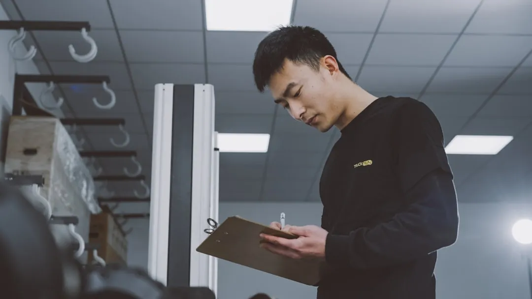 东莞锦鸿机械设备有限公司机械加工精度控制技术解析